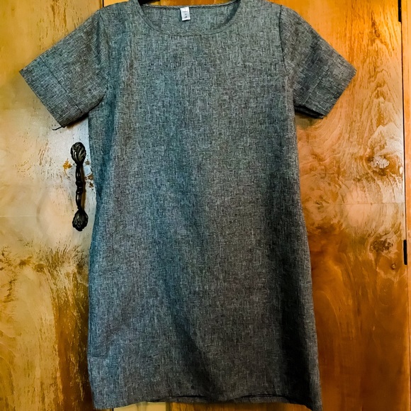 Sweet basic mini dress - Picture 2 of 3